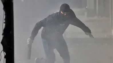 Протестите в Албания ескалират: хиляди млади хора искат оставката на Еди Рама