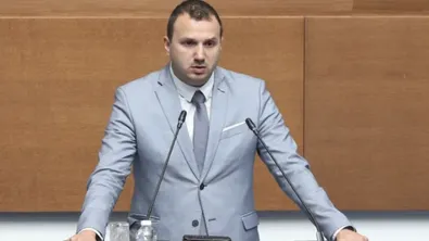 Даниел Парушев: Банките и търговските вериги да намалят цените, ако не искат данък свръхпечалба