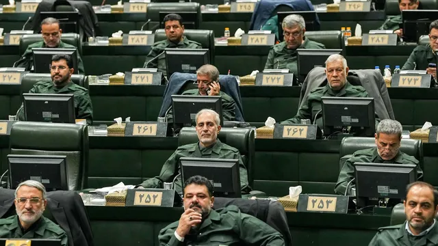 Иран назначи санкционирания от ООН Мехрдад Ахлаги за министър на отбраната