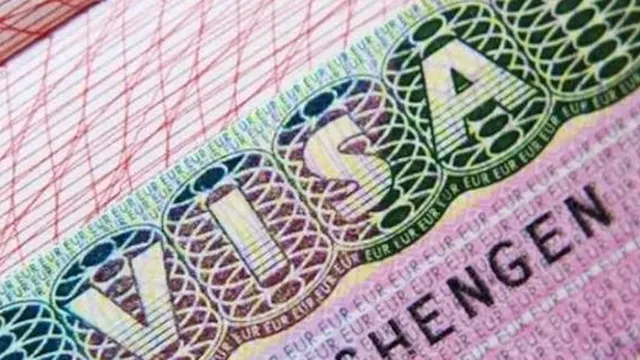 Европа затваря вратата за руски туристи: Латвия поиска пълна визова забрана, България се оказва пред избор