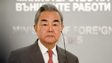 Ван И: Китай е готов да задълбочи сътрудничеството с България в сферата на изкуствения интелект