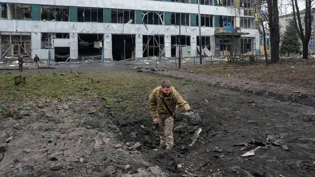 Дронове удариха Киев, ракети поразиха Луганск – има загинали и ранени