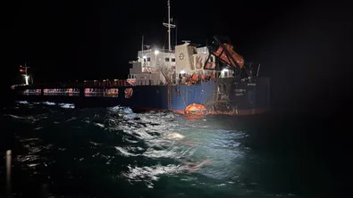Русия с нова вълна от удари, поразени са кораб и електрическа подстанция