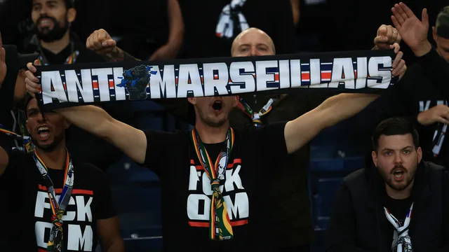 Барселона даде ПСЖ на УЕФА заради издигнат банер
