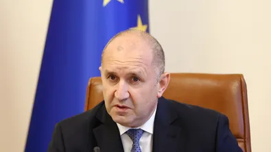 Радев: Опозицията прави всичко възможно да спре борбата с олигархията