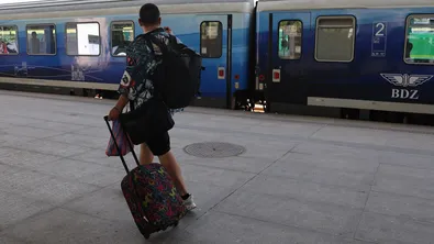 Повреда на локомотив спря влаковете през Централна гара София