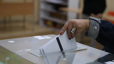 Цяла изборна комисия под съмнение за употреба на алкохол