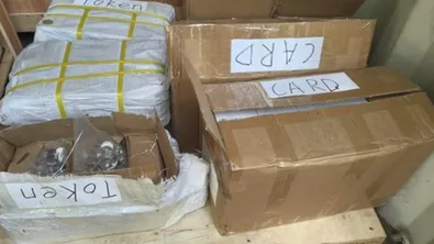 Митничари във Варна задържаха над 45 000 недекларирани стоки в контейнер от Китай