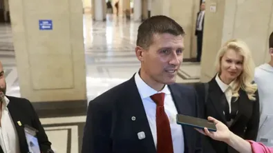Михайлов: Борисов и Пеевски са разпределили гласове между кандидатите