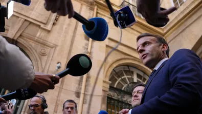 Макрон обяви решителни мерки преди очакваната нова вълна от протести във Франция