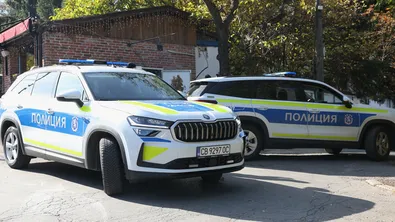 Два еднакви джипа пред дома на Слави Бинев в минутите на убийството