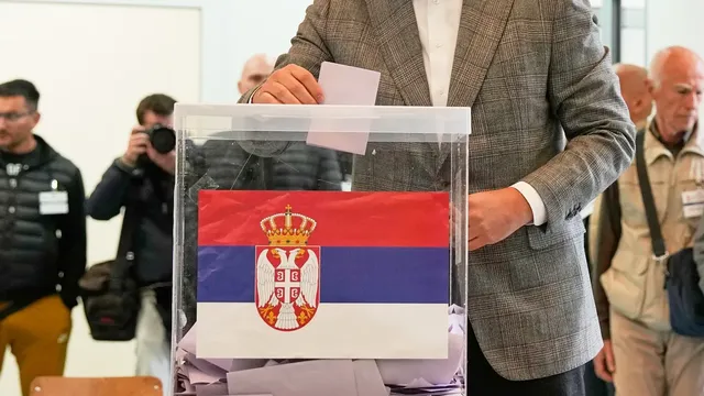 Студентската листа печели 52,17% от гласовете на изборите в Сърбия, Вучич остава втори с 39,17%