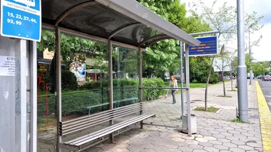 Фирма дарява на Перник две модерни автобусни спирки за 17 000 евро