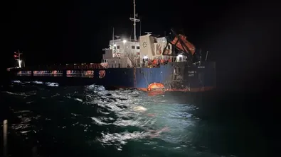 Спасеният екипаж на атакувания с дронове контейнеровоз пристигна във Варна