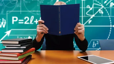 След скъпите екскурзии: Такса от 40 евро за ученическо състезание предизвика критики