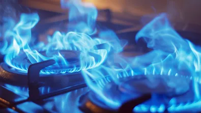 Газът под напрежение: Ще стигнат ли запасите за зимата и как да се спре шоковото поскъпване?