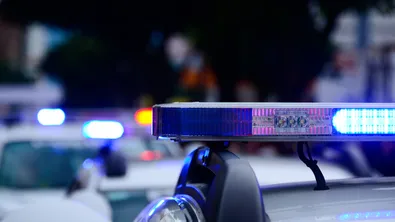 Полицията в Сърбия иззе документи от Министерството на строителството заради сигнал за унищожаване на архиви