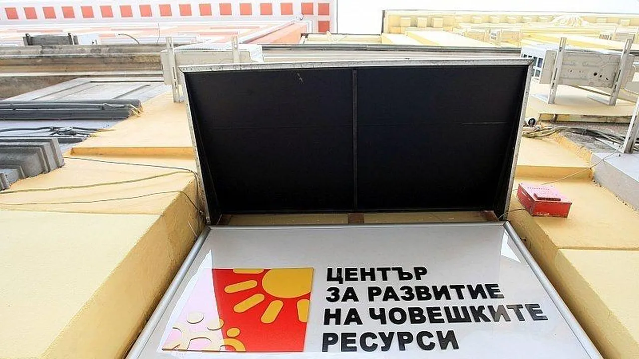 Еразъм+: европейска програма или национална схема за „нашите хора“?