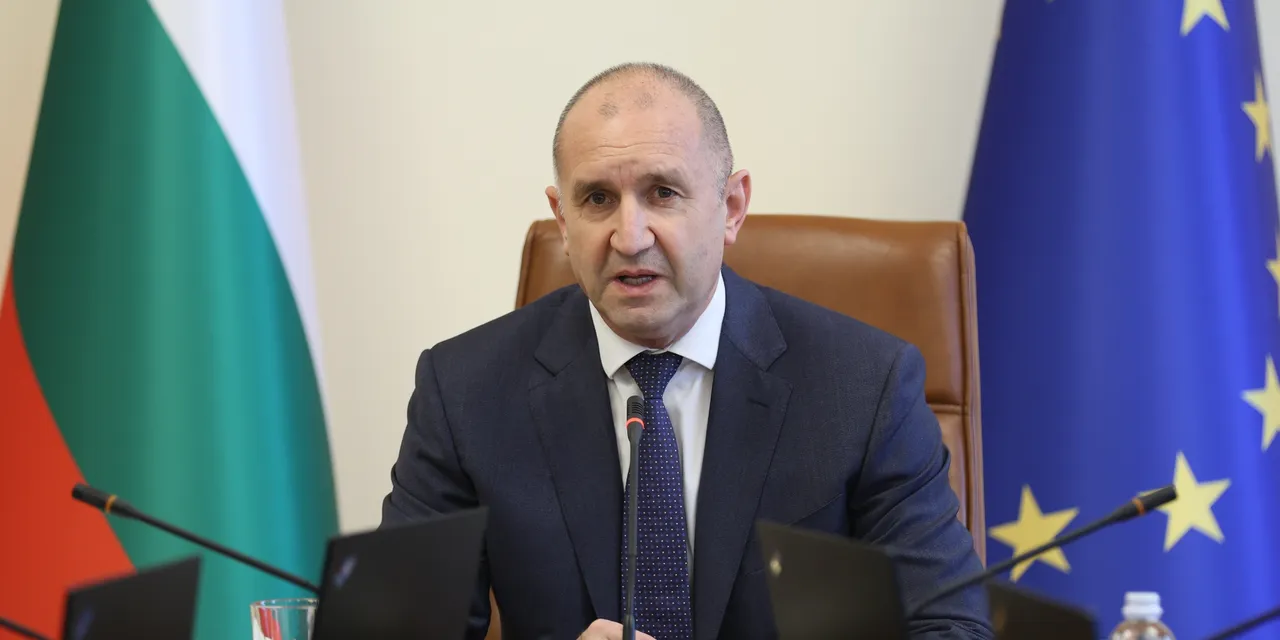Г-н Премиер, не се черкувайте пред олтара на Кремъл