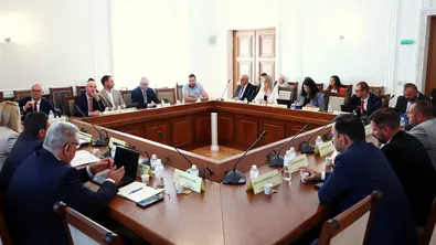 Животът отблизо: Между снимките и реалността